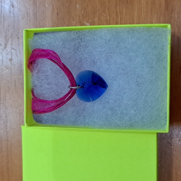 Ocean & Ice Crystal Heart Necklace - Picture 4 of 6